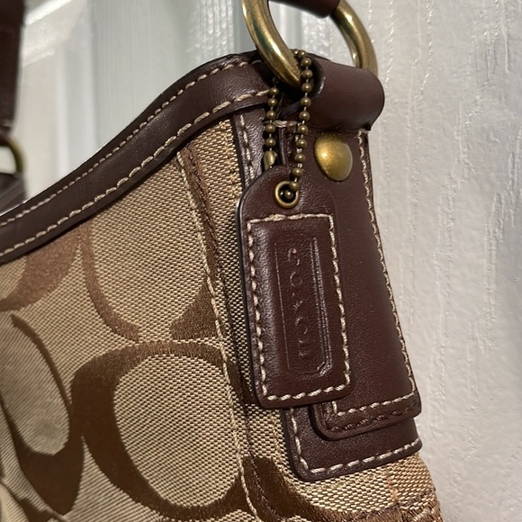 Coach Bag - Picture 3 of 8